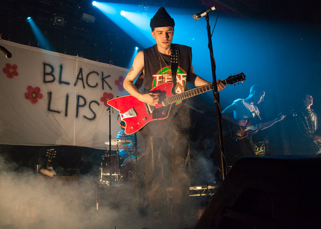 Black Lips: Punk y arcoíris